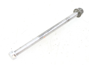 AXE ROUE AVANT