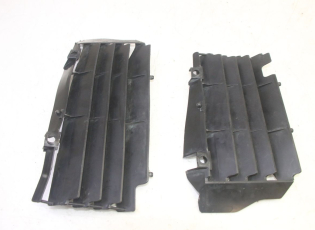 GRILLE RADIATEUR