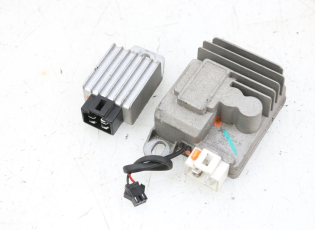 REGULATEUR CHARGE