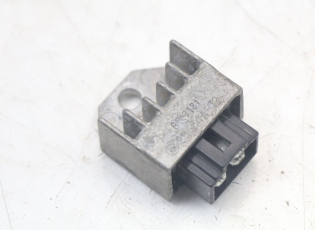 REGULATEUR CHARGE