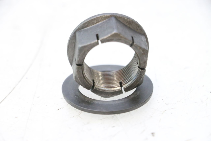 photo de PORCA DO PINHÃO DE SAÍDA DA CAIXA DE VELOCIDADES DUCATI SS IE DS CARENEE 1000 (2002 - 2006) - Detalhe da peça