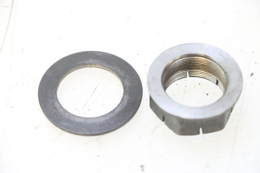 photo de PORCA DO PINHÃO DE SAÍDA DA CAIXA DE VELOCIDADES DUCATI SS IE DS CARENEE 1000 (2002 - 2006) - Zoom do estado de desgaste