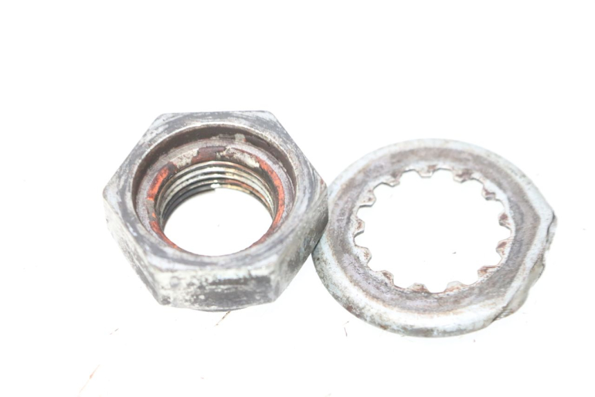 photo de PORCA PINHÃO SAÍDA CAIXA DE MARCHAS SUZUKI SV S 650 (2003 - 2009) - Detalhe da peça