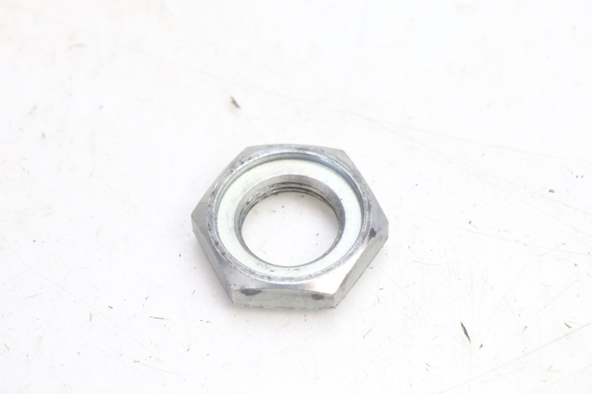 photo de PORCA DO PINHÃO DE SAÍDA DA CAIXA DE VELOCIDADES YAMAHA TDM ABS 900 (2002 - 2014) - Zoom do estado de desgaste