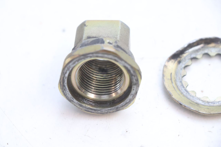 photo de PORCA DO PINHÃO DE SAÍDA DA CAIXA DE VELOCIDADES KAWASAKI ZX-6R ZX6R 600 (2000 - 2002) - Zoom do estado de desgaste
