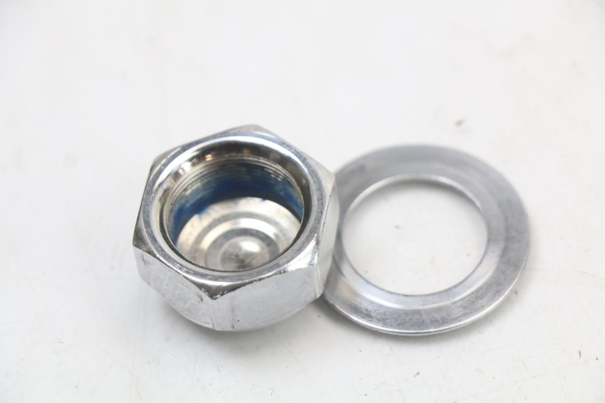 photo de PORCA DO TÊ DA FORQUILHA KYMCO K-PW K-PIPE 50 (2012 - 2017) - Zoom do estado de desgaste