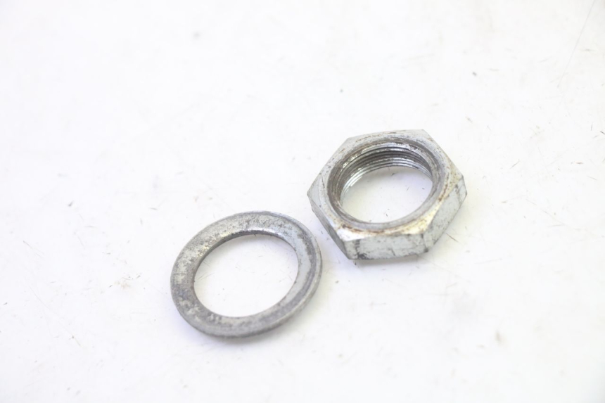 photo de PORCA DO TÊ DA FORQUILHA KAWASAKI KX 65 (2000 - 2019) - Zoom do estado de desgaste