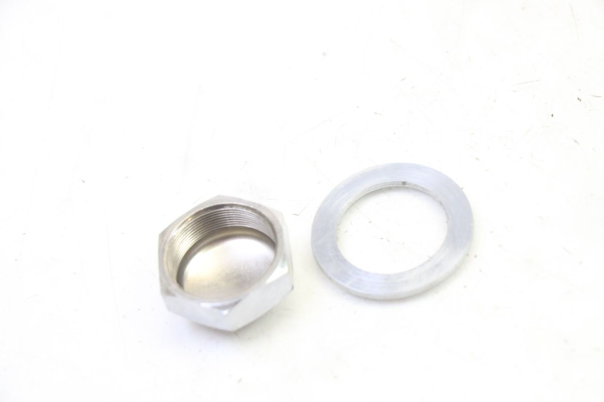 photo de PORCA DO TÊ DA FORQUILHA YAMAHA TDM ABS 900 (2002 - 2014) - Zoom do estado de desgaste