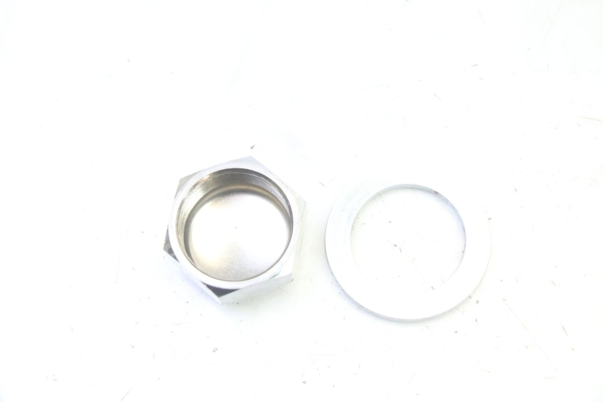 photo de PORCA DO TÊ DA FORQUILHA YAMAHA TDM ABS 900 (2002 - 2014) - Outro ângulo de visão