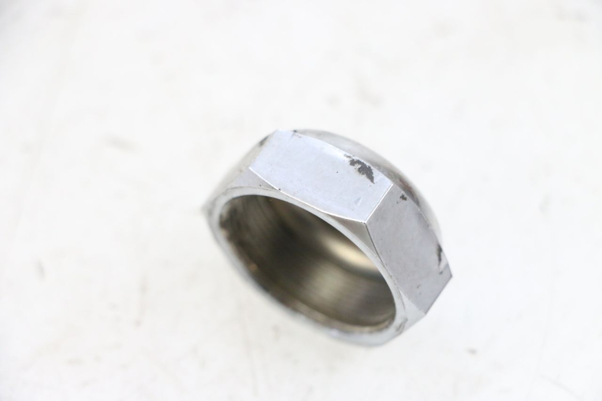 photo de PORCA DO TÊ DA FORQUILHA YAMAHA TDM ABS 900 (2002 - 2014) - Zoom do estado de desgaste