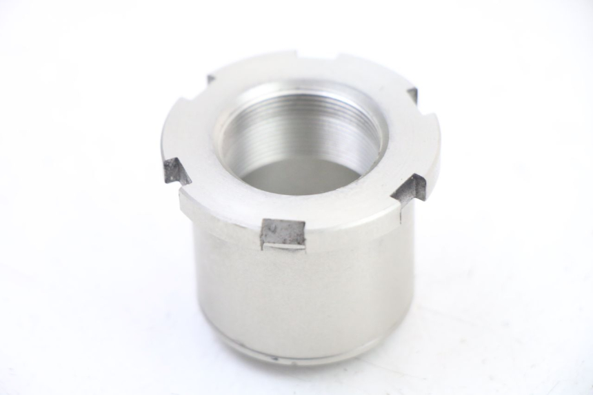 photo de PORCA DO TÊ DA FORQUILHA YAMAHA TRACER 7 700 (2020 - 2024) - Ampliação técnica