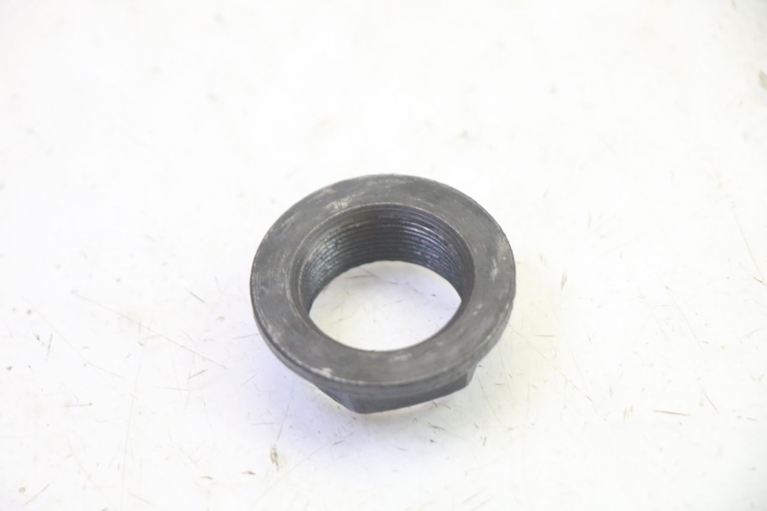 photo de PORCA DO TÊ DA FORQUILHA YAMAHA TTR 125 (2000 - 2020) - Zoom do estado de desgaste