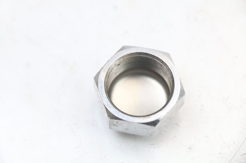 photo de PORCA DO TÊ DA FORQUILHA YAMAHA XJS DIVERSION 600 (1997 - 1999) - Zoom do estado de desgaste