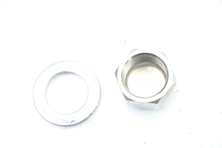 photo de PORCA DO TÊ DA FORQUILHA YAMAHA XJ6 600 (2008 - 2016) - Zoom do estado de desgaste
