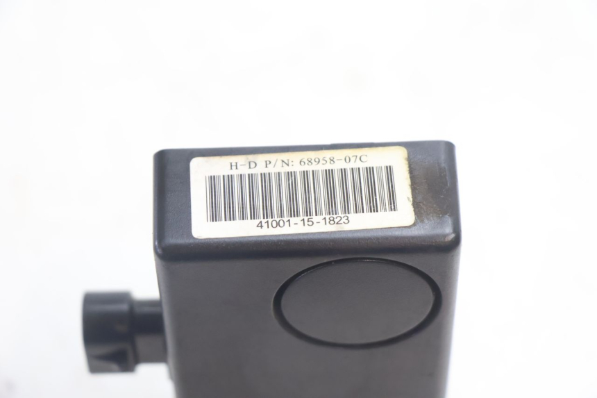 photo de ALARME HARLEY DAVIDSON ROAD GLIDE FLTRXSE 1920 (2018 - 2022) - Ampliação técnica