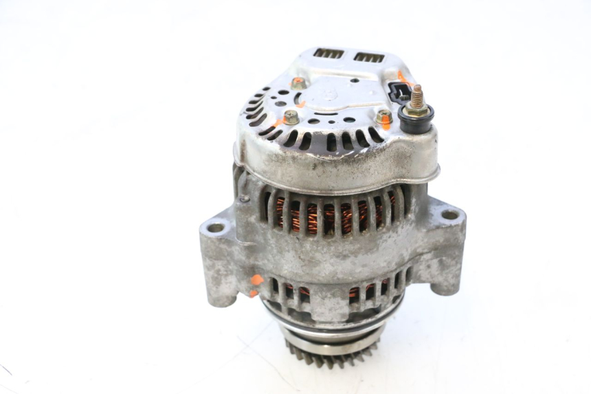 photo de Alternador SUZUKI GSF N BANDIT 1200 (2001 - 2005) - Detalhe da peça