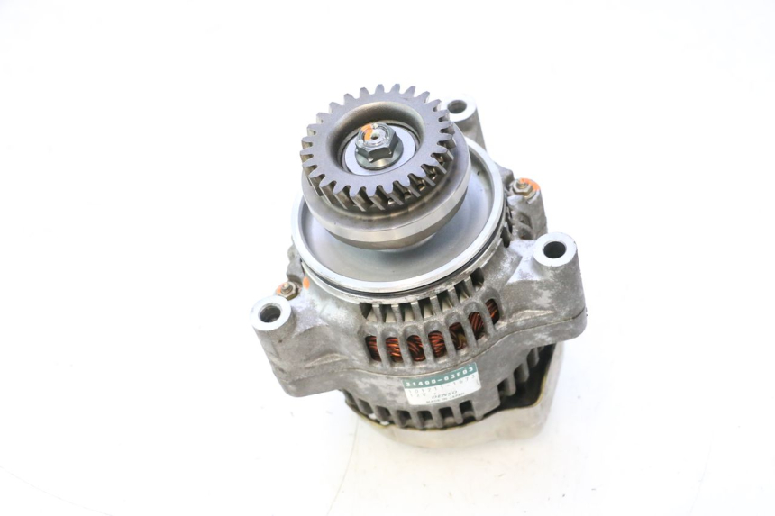 photo de Alternador SUZUKI GSF N BANDIT 1200 (2001 - 2005) - Zoom do estado de desgaste