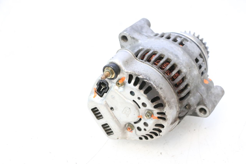 photo de Alternador SUZUKI GSF N BANDIT 1200 (2001 - 2005) - Pontos de fixação