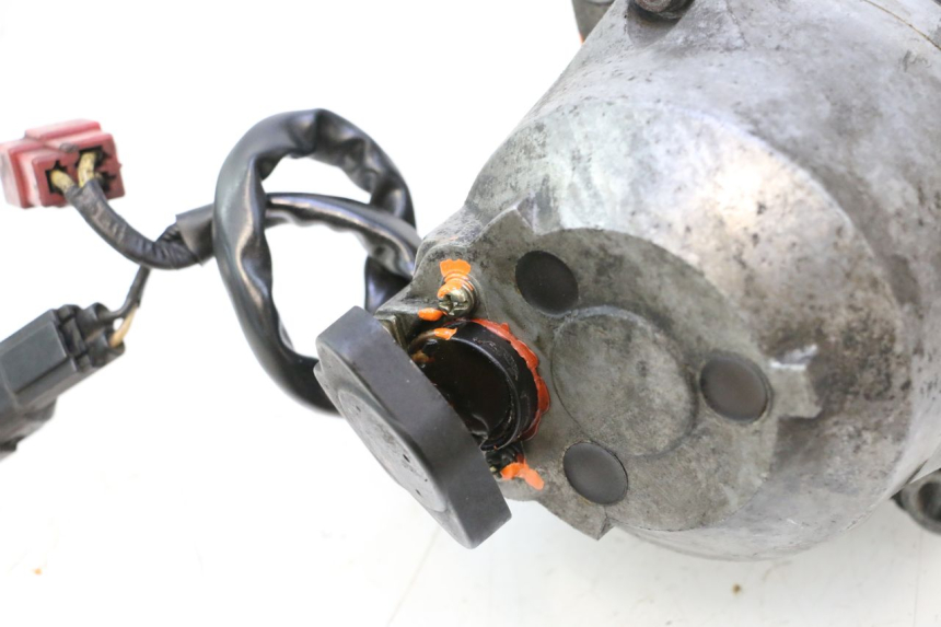photo de Alternador HONDA ST PAN EUROPEAN 1100 (1990 - 2002) - Outro ângulo de visão