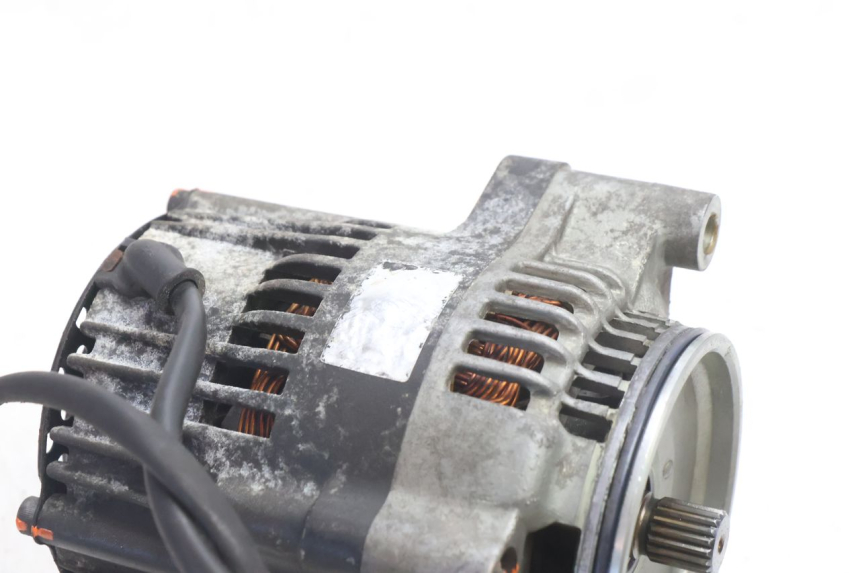 photo de Alternador YAMAHA XJR 1300 (1998 - 2002) - Zoom do estado de desgaste