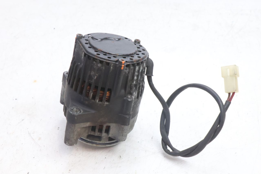 photo de Alternador YAMAHA XJR 1300 (1998 - 2002) - Pontos de fixação