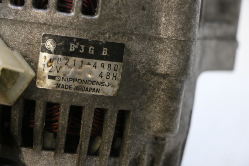 photo de Alternador YAMAHA YZF R GENESIS 750 (1993 - 1998) - Detalhe da peça