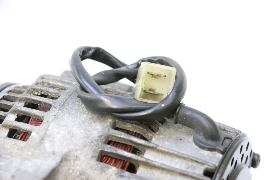 photo de Alternador YAMAHA YZF R GENESIS 750 (1993 - 1998) - Outro ângulo de visão