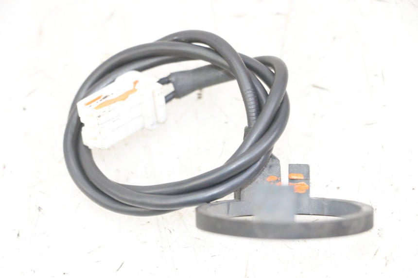 photo de ANTENA TRANSPONDEDOR PEUGEOT ELYSTAR 125 (2002 - 2007) - Outro ângulo de visão