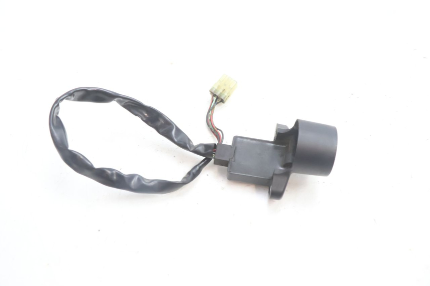 photo de ANTENA TRANSPONDER YAMAHA FJR 1300 (2001 - 2005) - Outro ângulo de visão