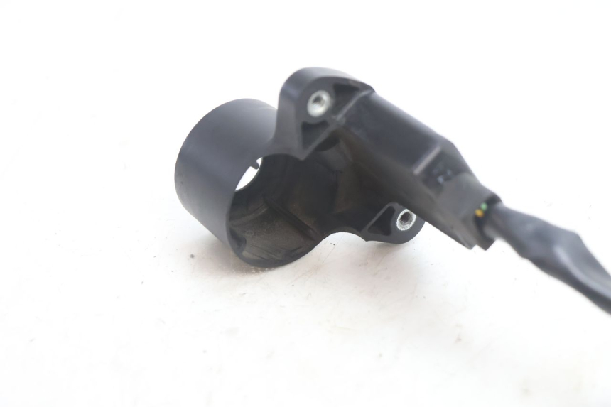 photo de ANTENA TRANSPONDER YAMAHA FJR 1300 (2001 - 2005) - Ampliação técnica