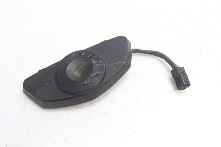 photo de ANTENA TRANSPONDER SUZUKI GSR 600 (2005 - 2012) - Zoom do estado de desgaste