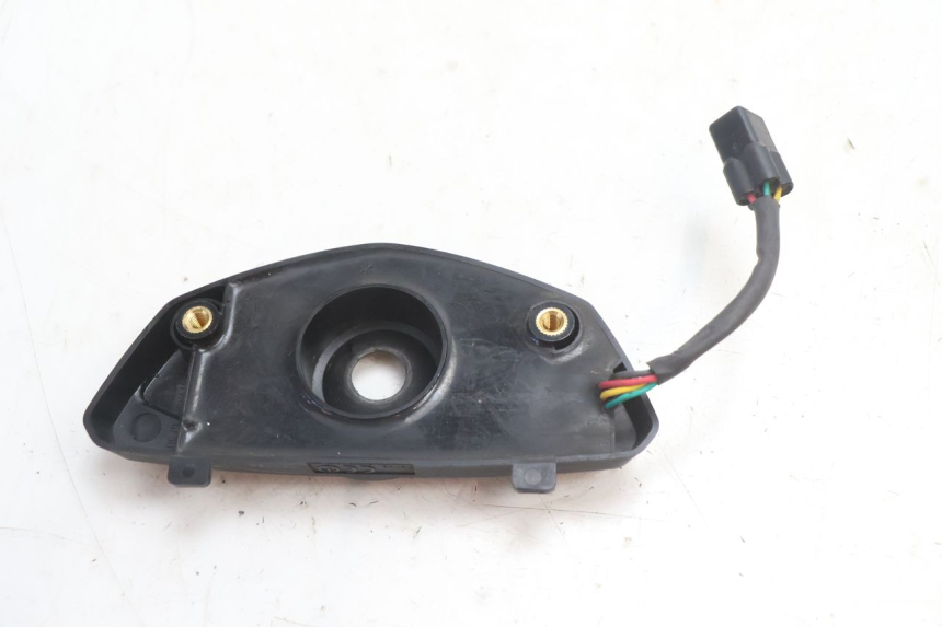 photo de ANTENA TRANSPONDER SUZUKI GSR 600 (2005 - 2012) - Outro ângulo de visão