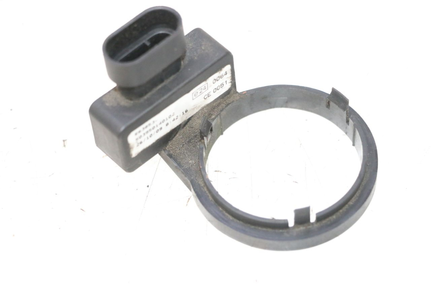 photo de ANTENA TRANSPONDEDOR PIAGGIO MP3 RL 250 (2006 - 2010) - Pontos de fixação