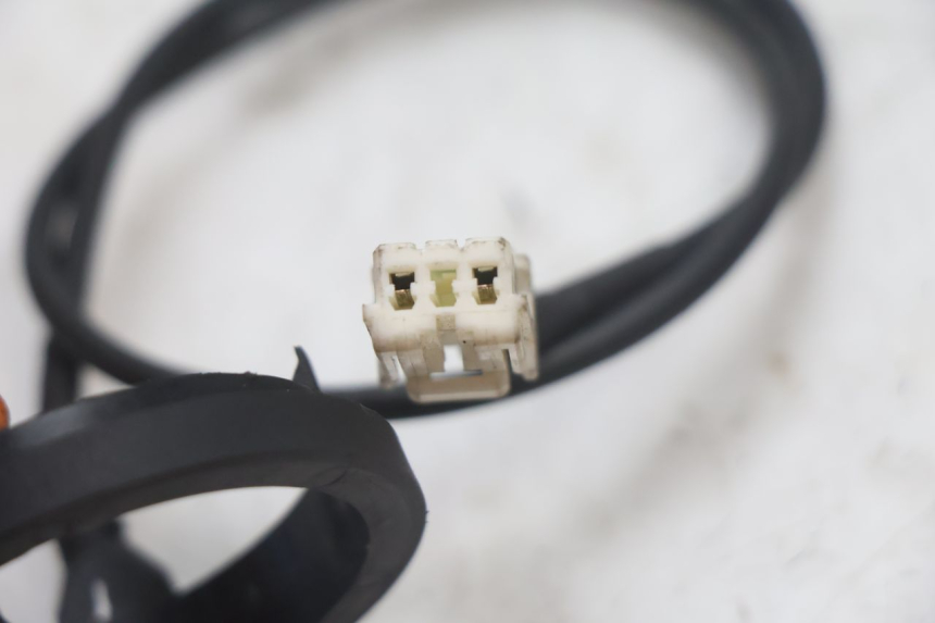 photo de ANTENA TRANSPONDEDOR PIAGGIO MP3 125 (2006 - 2014) - Vista geral