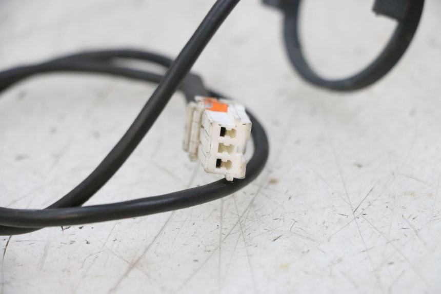 photo de ANTENA TRANSPONDEDOR PEUGEOT SATELIS 125 (2006 - 2009) - Detalhe da peça