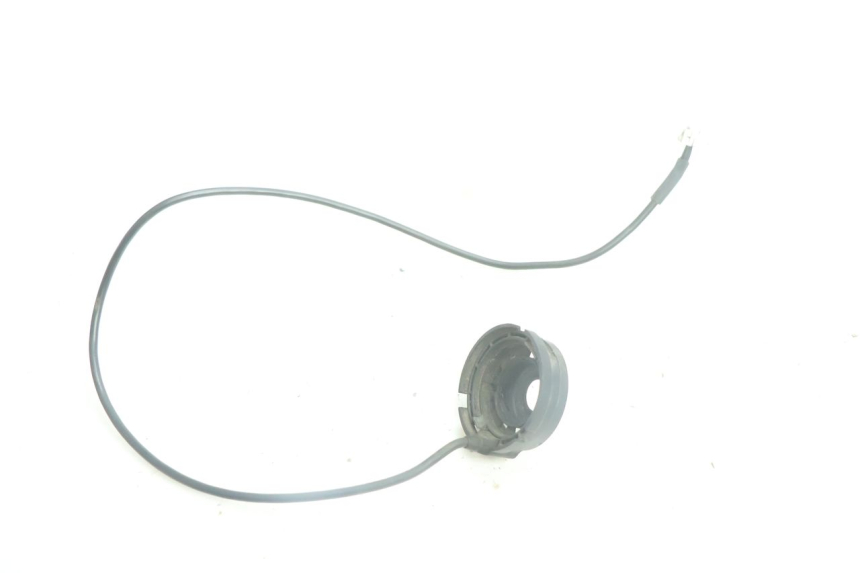 photo de ANTENA TRANSPONDEDOR PEUGEOT SATELIS 125 (2006 - 2009) - Outro ângulo de visão