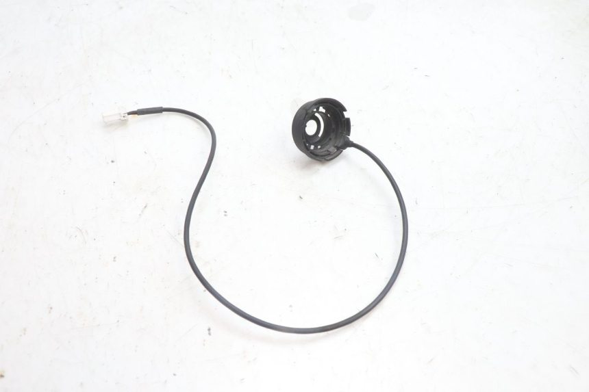 photo de ANTENA TRANSPONDEDOR PEUGEOT SATELIS 125 (2006 - 2009) - Outro ângulo de visão