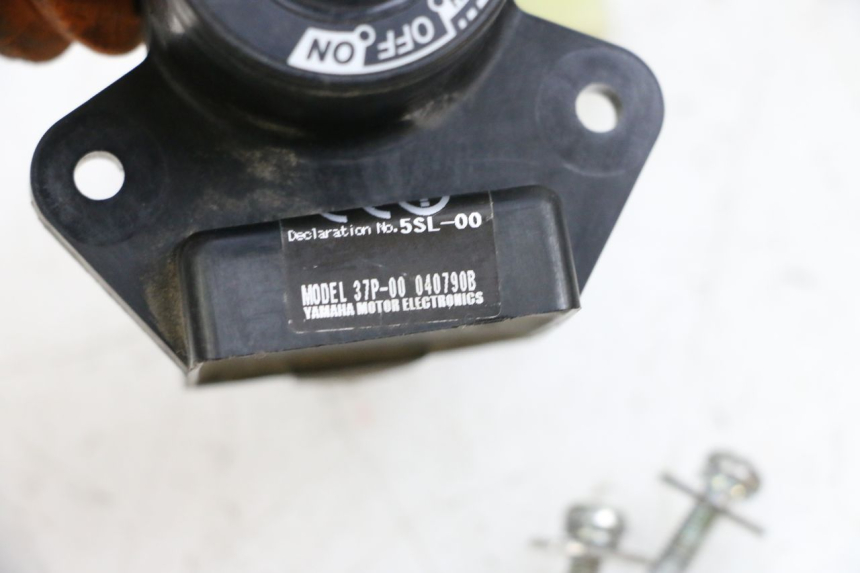 photo de ANTENA TRANSPONDEDOR YAMAHA X-MAX XMAX 125 (2010 - 2013) - Detalhe da peça