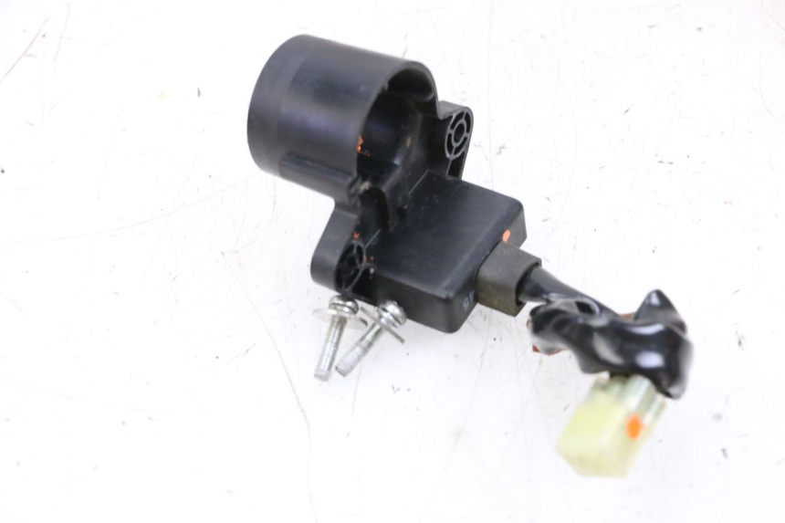 photo de ANTENA TRANSPONDEDOR YAMAHA X-MAX XMAX 125 (2010 - 2013) - Outro ângulo de visão