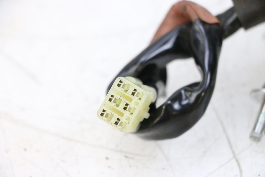 photo de ANTENA TRANSPONDEDOR YAMAHA X-MAX XMAX 125 (2010 - 2013) - Pontos de fixação