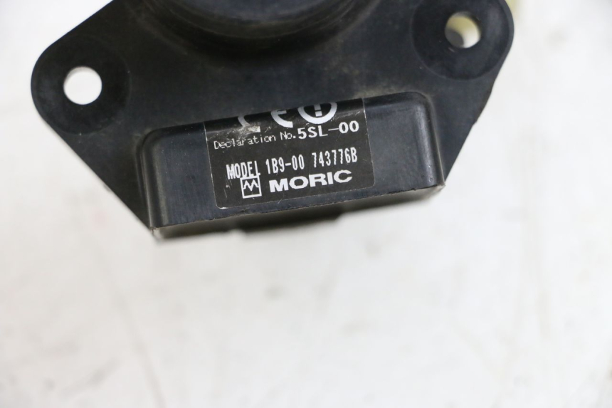 photo de ANTENA TRANSPONDEDOR YAMAHA X-MAX XMAX 250 (2006 - 2009) - Pontos de fixação