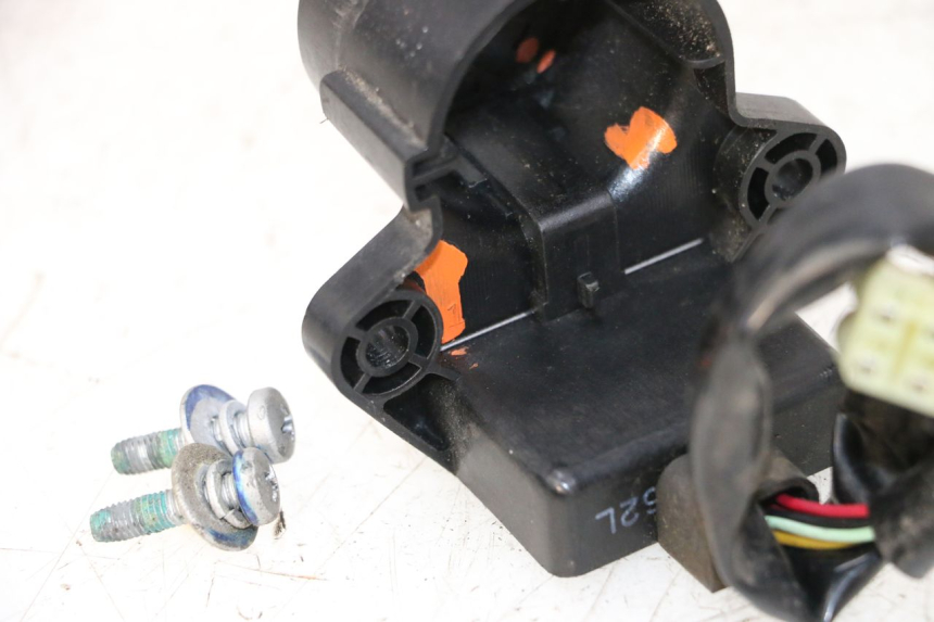 photo de ANTENA TRANSPONDEDOR YAMAHA XMAX X-MAX 125 (2006 - 2009) - Ampliação técnica