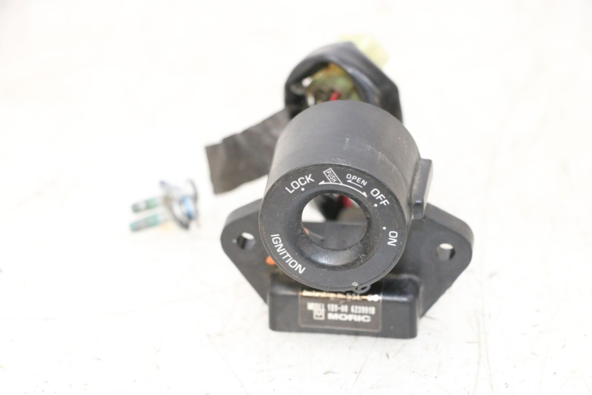 photo de ANTENA TRANSPONDEDOR YAMAHA XMAX X-MAX 125 (2006 - 2009) - Estado da superfície
