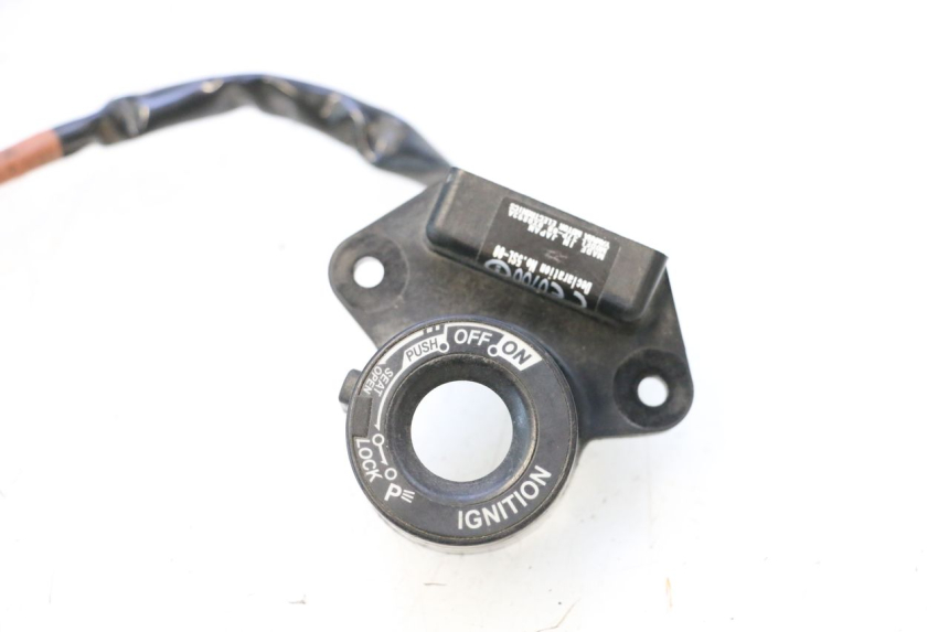 photo de ANTENA TRANSPONDEDOR YAMAHA X-MAX XMAX 125 (2010 - 2013) - Detalhe da peça