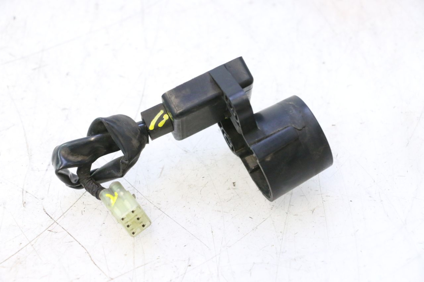 photo de ANTENA TRANSPONDEDOR YAMAHA XMAX X-MAX 125 (2006 - 2009) - Outro ângulo de visão