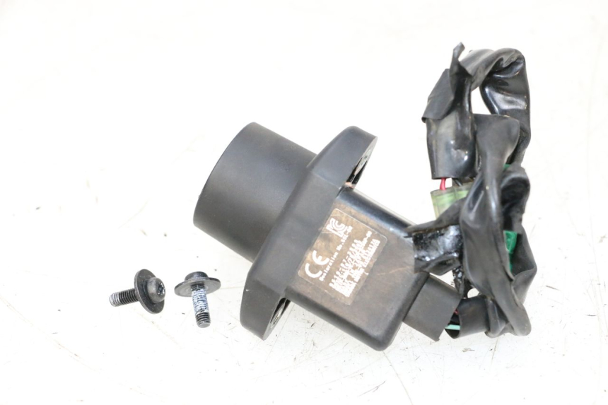 photo de ANTENA DO TRANSPONDER YAMAHA XJ6 600 (2008 - 2016) - Marcações e referências