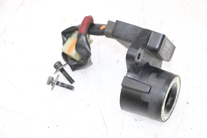 photo de ANTENA TRANSPONDEDOR YAMAHA YP MAJESTY 400 (2004 - 2008) - Outro ângulo de visão