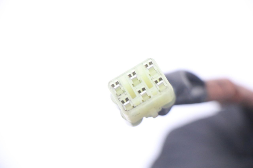 photo de ANTENA TRANSPONDEDOR YAMAHA YP X-MAX XMAX 400 (2014 - 2017) - Pontos de fixação