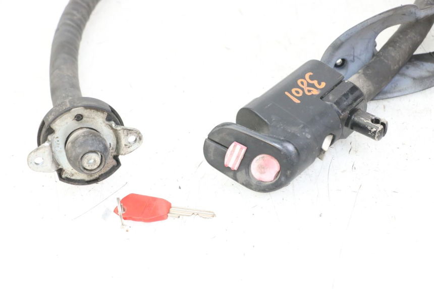 photo de ANTI-FURTO PEUGEOT SPEEDFIGHT 100 (1997 - 2007) - Zoom do estado de desgaste
