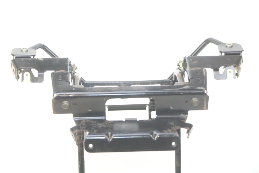 photo de ARANHA FRONTAL PEUGEOT CITYSTAR AIR 125 (2014 - 2017) - Pontos de fixação